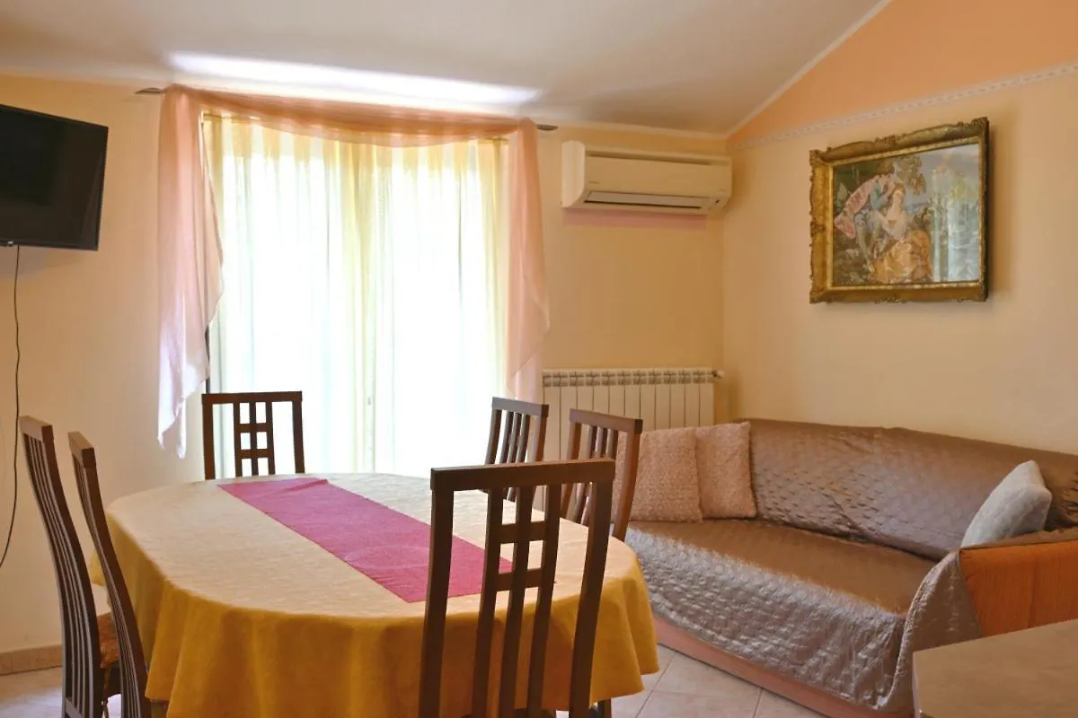 Apartments Ruza Umago 0*,