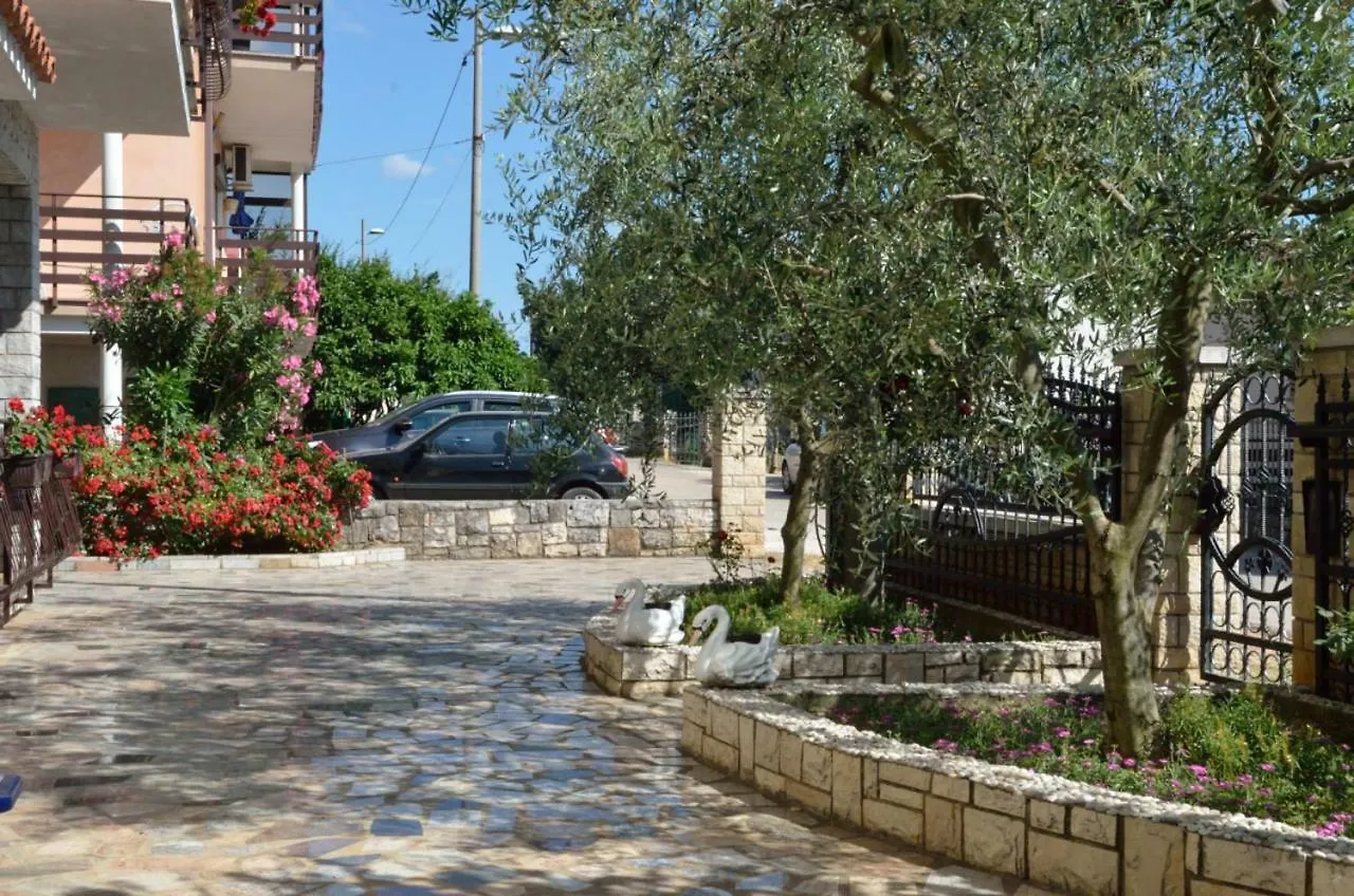 Apartments Ruza Umago 0*,  Croazia